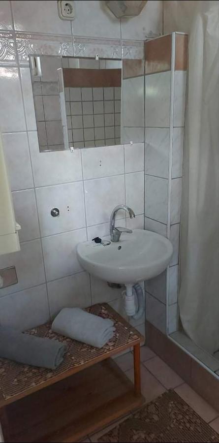 Badacsonyi Pihenes Privat Berlemeny Hotell Badacsonytomaj Eksteriør bilde